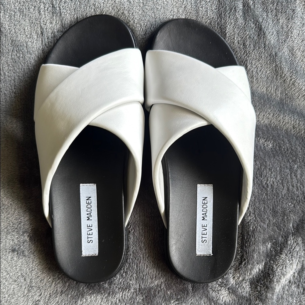 Steve Madden Black and White Crisscross Sandals